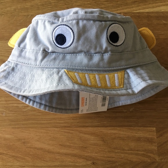 3 for 20$ NWT GYMBOREE reversible hat - Picture 1 of 7